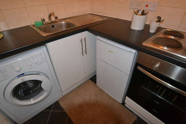  Image of Flat to rent in Old Street London EC1V at Barbican, EC1V 9AE