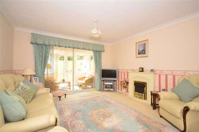  Image of 2 bedroom Bungalow for sale in Oldaker Road Newick Lewes BN8 at Newick Lewes Lewes, BN8 4LN