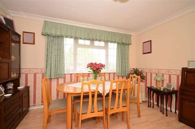  Image of 2 bedroom Bungalow for sale in Oldaker Road Newick Lewes BN8 at Newick Lewes Lewes, BN8 4LN