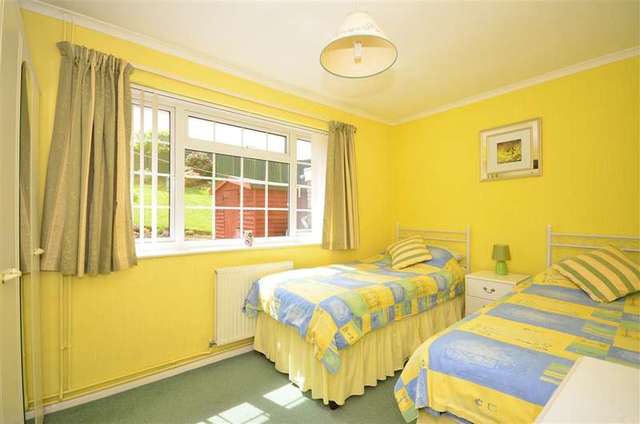  Image of 2 bedroom Bungalow for sale in Oldaker Road Newick Lewes BN8 at Newick Lewes Lewes, BN8 4LN