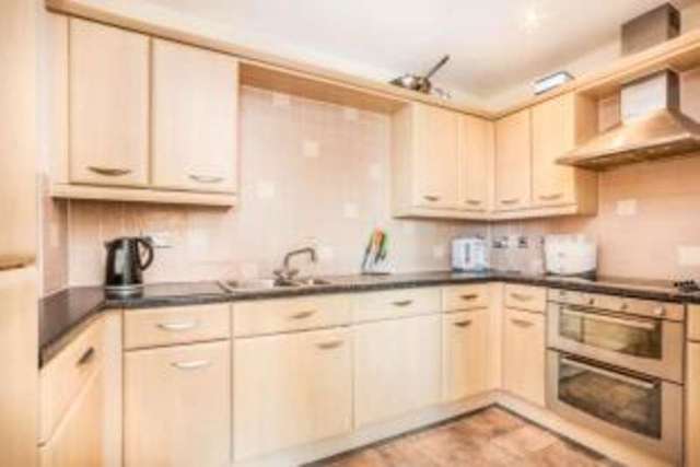  Image of 2 bedroom Flat for sale in The Gateway Watford WD18 at The Gateway Watford Watford, WD18 7HG