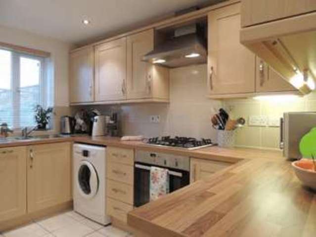  Image of 3 bedroom Semi-Detached house to rent in Station Court Kingswood Bristol BS15 at Station Court Kingswood Bristol, BS15 4FX