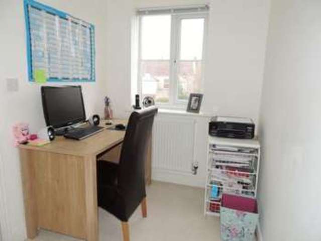  Image of 3 bedroom Semi-Detached house to rent in Station Court Kingswood Bristol BS15 at Station Court Kingswood Bristol, BS15 4FX