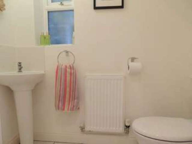 Image of 3 bedroom Semi-Detached house to rent in Station Court Kingswood Bristol BS15 at Station Court Kingswood Bristol, BS15 4FX