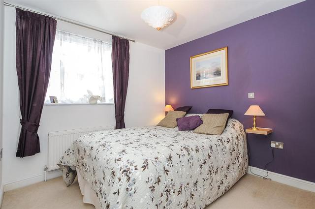  Image of 2 bedroom Apartment for sale in Oxford Road Guiseley Leeds LS20 at Guiseley Leeds Guiseley, LS20 9AA