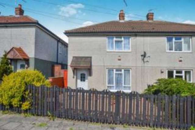  Image of 2 bedroom Semi-Detached house for sale in Oxton Close Mansfield NG19 at Mansfield Nottinghamshire Mansfield Woodhouse, NG19 6SX