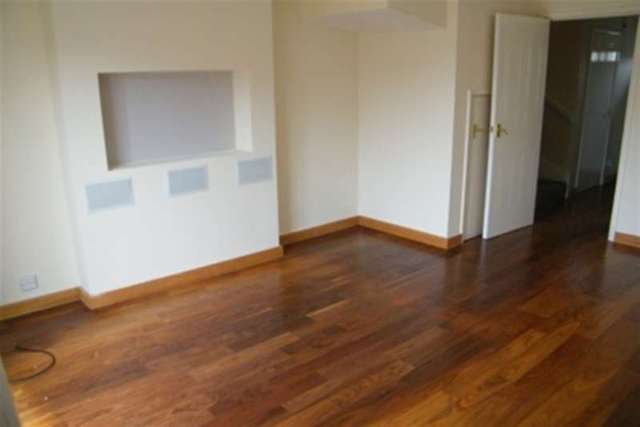  Image of 3 bedroom Terraced house to rent in Palm Road Walton Cardiff Tewkesbury GL20 at Tewkesbury, GL20 7RD