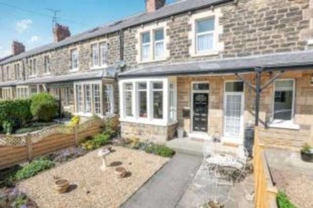  Image of 2 bedroom Flat for sale in Park Avenue Knaresborough HG5 at Knaresborough North Yorkshire Scriven, HG5 9ES
