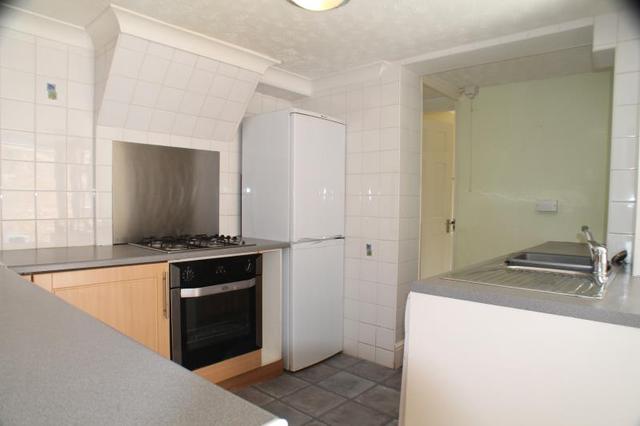  Image of 3 bedroom Semi-Detached house to rent in Park Lane Hornchurch RM11 at Hornchurch  Romford, RM11 1BD
