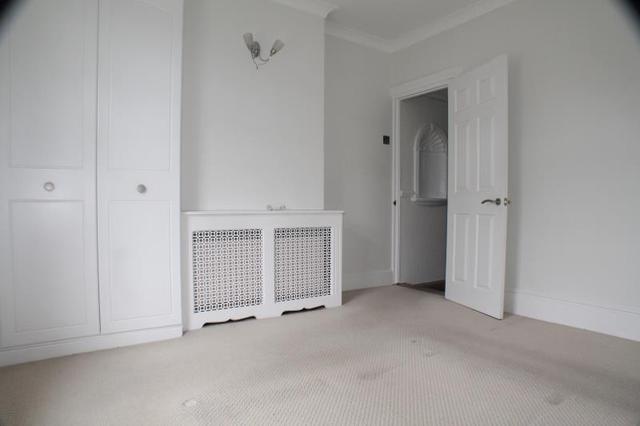  Image of 3 bedroom Semi-Detached house to rent in Park Lane Hornchurch RM11 at Hornchurch  Romford, RM11 1BD
