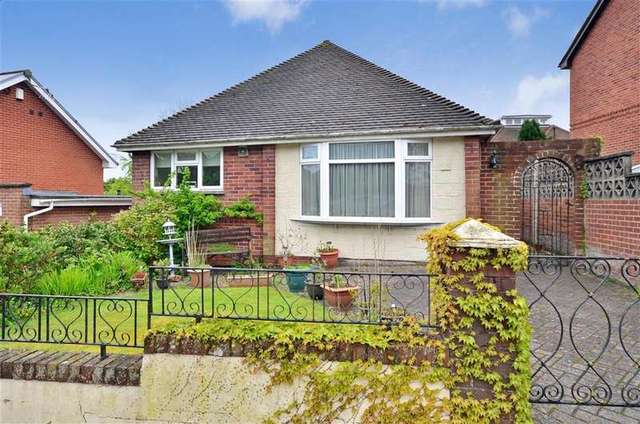  Image of 2 bedroom Bungalow for sale in Park Road Cowes PO31 at Cowes Isle of Wight Cowes, PO31 7LT