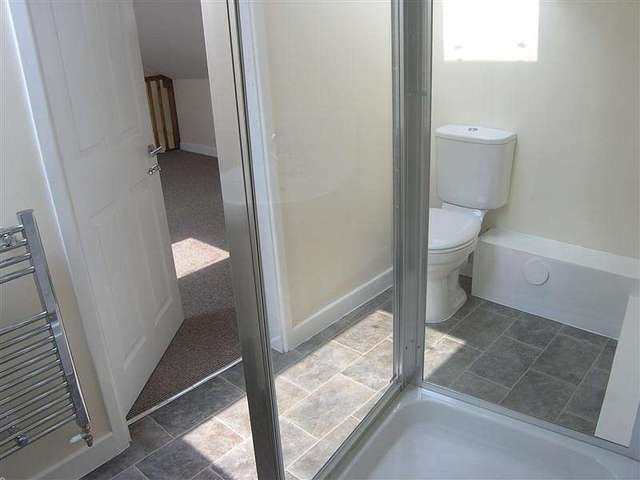  Image of 2 bedroom Apartment to rent in Parkgate Road Parkgate Neston CH64 at Neston, CH64 9XE