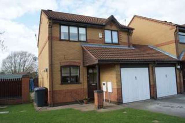  Image of 3 bedroom Detached house to rent in Parkstone Close West Bridgford Nottingham NG2 at Parkstone Close West Bridgford Nottingham, NG2 7UW