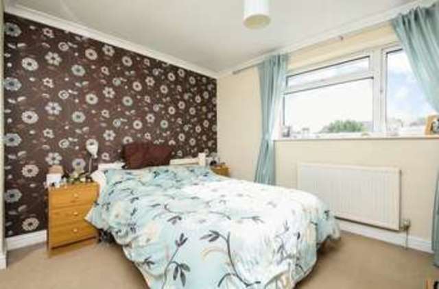  Image of 2 bedroom Terraced house for sale in Parsons Mead Abingdon OX14 at Parsons Mead  Abingdon, OX14 1LS