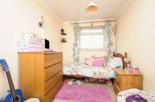  Image of 2 bedroom Terraced house for sale in Parsons Mead Abingdon OX14 at Parsons Mead  Abingdon, OX14 1LS