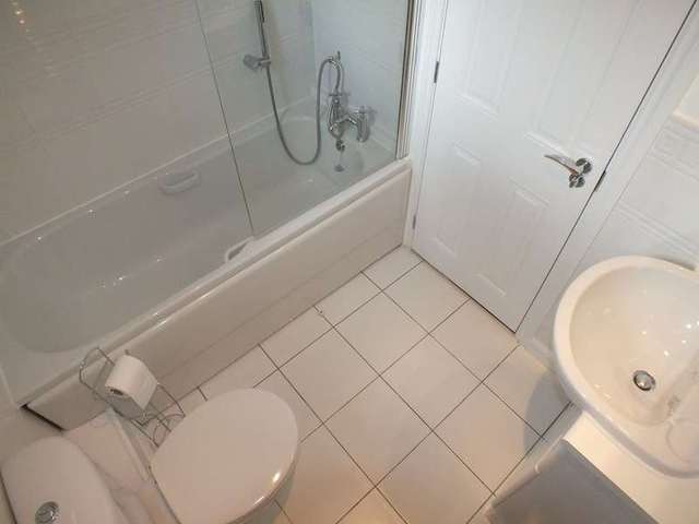  Image of 1 bedroom Detached house to rent in Pascal Crescent Shinfield Reading RG2 at Shinfield Reading Berkshire, RG2 9FP