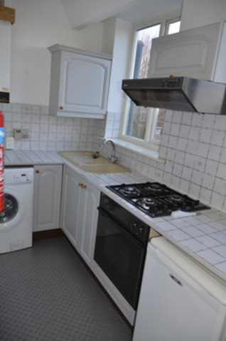  Image of 1 bedroom Apartment to rent in Pelham Crescent Nottingham NG7 at Pelham Crescent, The Park The Park Nottingham, NG7 1AS