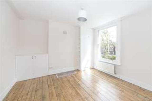  Image of 2 bedroom Maisonette to rent in Penshurst Road London E9 at South Hackney London Victoria Park, E9 7DT