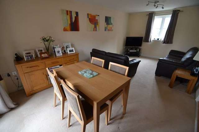  Image of 2 bedroom Apartment for sale in Phoenix Way Heath Cardiff CF14 at Phoenix Way  Heath, CF14 4PQ