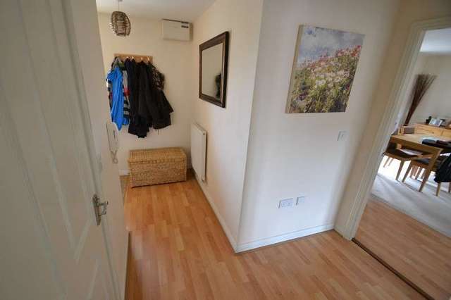  Image of 2 bedroom Apartment for sale in Phoenix Way Heath Cardiff CF14 at Phoenix Way  Heath, CF14 4PQ