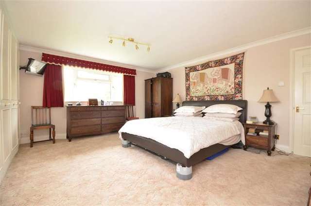  Image of 4 bedroom Detached house for sale in Pigbush Lane Loxwood Billingshurst RH14 at Loxwood West Sussex Loxwood, RH14 0QY