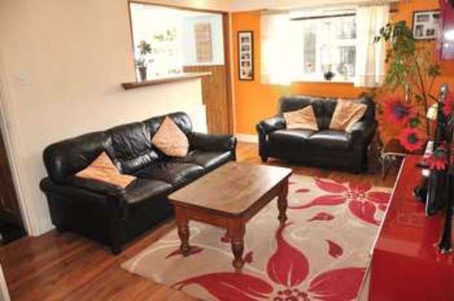  Image of 3 bedroom Detached house for sale in Pilgrims Way Andover SP10 at Pilgrims Way  Andover, SP10 5HU