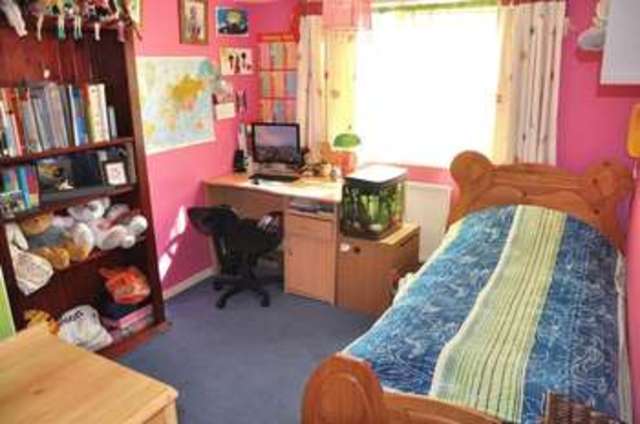  Image of 3 bedroom Detached house for sale in Pilgrims Way Andover SP10 at Pilgrims Way  Andover, SP10 5HU