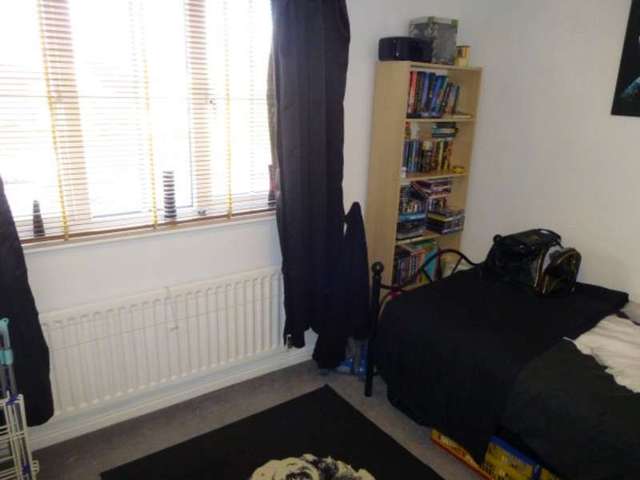  Image of 2 bedroom Terraced house for sale in Pine Quadrant Chapelhall Airdrie ML6 at Pine Quadrant Chapelhall Airdrie, ML6 8GG