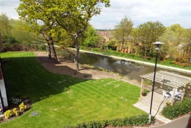 Image of 2 bedroom Flat to rent in The Laurels Fazeley Tamworth B78 at Tamworth, B78 3EJ