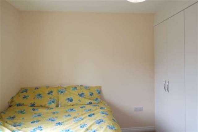  Image of 2 bedroom Flat to rent in The Laurels Fazeley Tamworth B78 at Tamworth, B78 3EJ