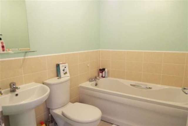  Image of 2 bedroom Flat to rent in The Laurels Fazeley Tamworth B78 at Tamworth, B78 3EJ