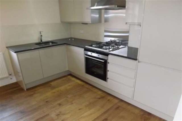  Image of 2 bedroom Flat to rent in Plaistow Lane Bromley BR1 at Bromley, BR1 3JE