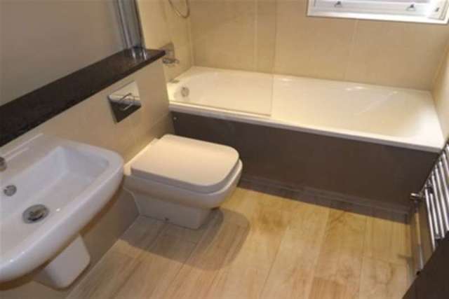 Image of 2 bedroom Flat to rent in Plaistow Lane Bromley BR1 at Bromley, BR1 3JE