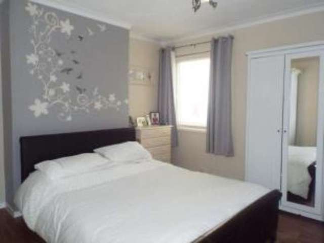  Image of 4 bedroom Terraced house for sale in Warleigh Avenue Keyham Plymouth PL2 at Plymouth Devon Devonport, PL2 1NW