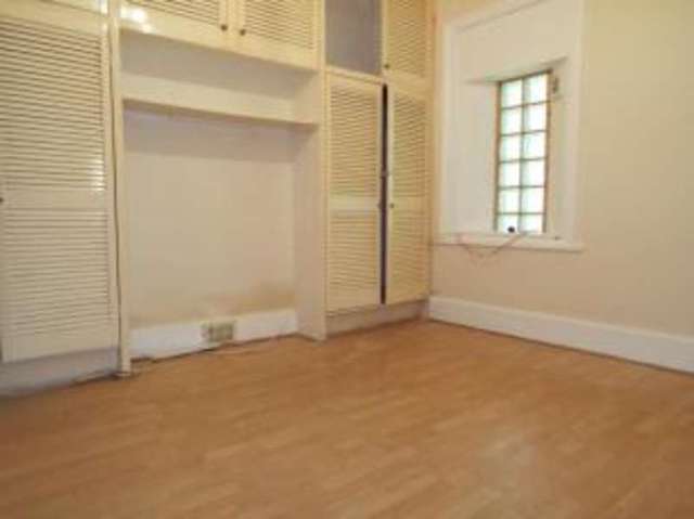  Image of 2 bedroom Flat for sale in Hannington Road Boscombe Bournemouth BH7 at Pokesdown Bournemouth Pokesdown, BH7 6JT