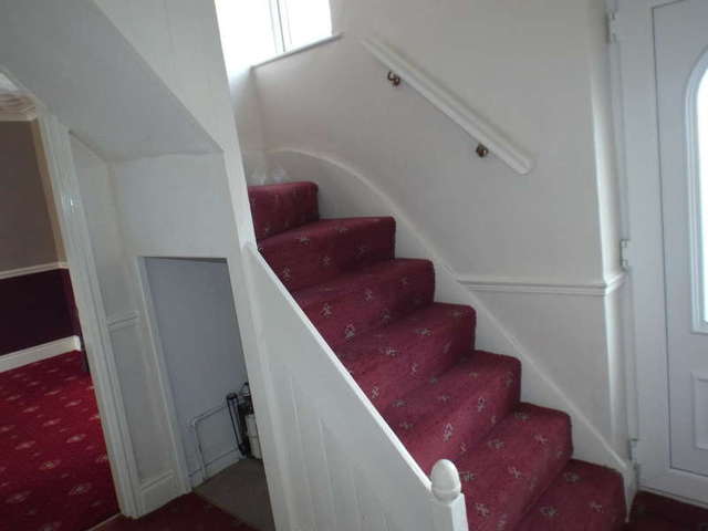  Image of 3 bedroom Semi-Detached house for sale in Poplar Road Skellow Doncaster DN6 at Skellow Doncaster Carcroft, DN6 8BN