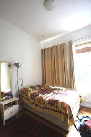  Image of 2 bedroom Flat to rent in Primrose Gardens London NW3 at Hampstead London Hampstead, NW3 4UL