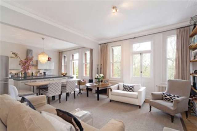  Image of 4 bedroom Flat to rent in Prince of Wales Drive London SW11 at London, SW11 4BH