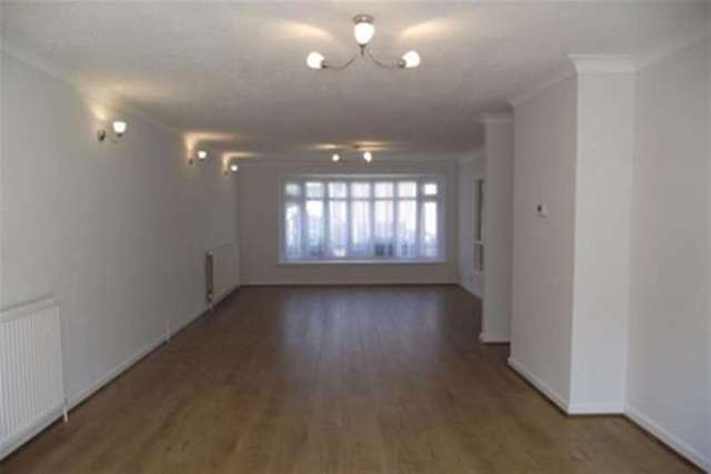  Image of 4 bedroom Detached house to rent in Regency Green Southend-on-Sea SS2 at Southend-on-Sea, SS2 6LU