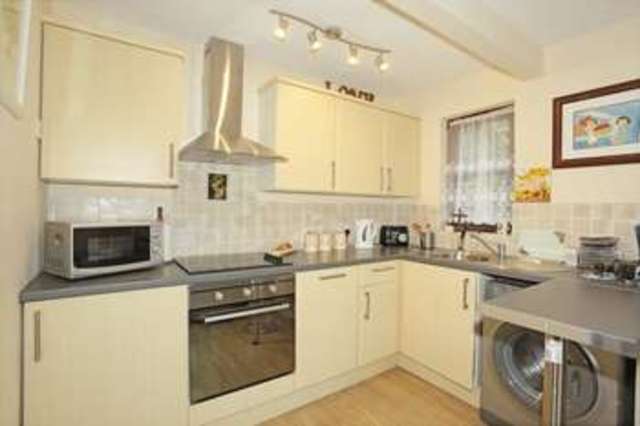  Image of 1 bedroom Flat for sale in Harecombe Rise Crowborough TN6 at Harecombe Rise  Crowborough, TN6 1LX