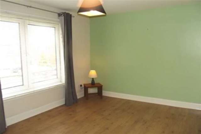  Image of 2 bedroom Flat to rent in Quarryknowe Street Glasgow G31 at Glasgow, G31 5LE