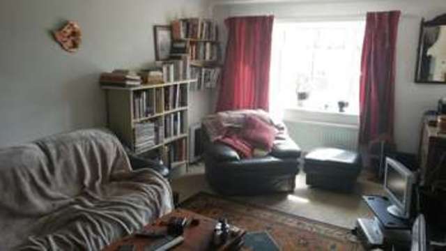  Image of 2 bedroom Flat for sale in Queens Road Uppingham Oakham LE15 at Queens Road Uppingham Oakham, LE15 9SH
