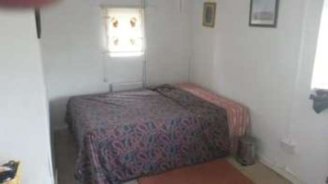  Image of 2 bedroom Flat for sale in Queens Road Uppingham Oakham LE15 at Queens Road Uppingham Oakham, LE15 9SH