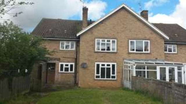  Image of 2 bedroom Flat for sale in Queens Road Uppingham Oakham LE15 at Queens Road Uppingham Oakham, LE15 9SH