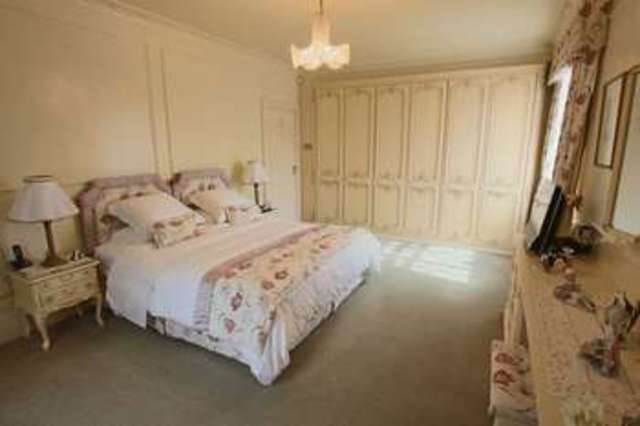  Image of 2 bedroom Detached house for sale in Canterbury Close Rochdale OL11 at Canterbury Close Bamford Rochdale, OL11 5LZ