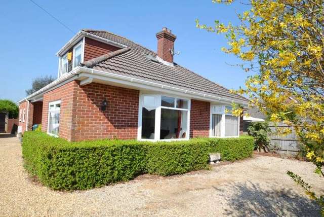  Image of 4 bedroom Detached house for sale in Northfield Road Ringwood BH24 at Ringwood, BH24 1SS
