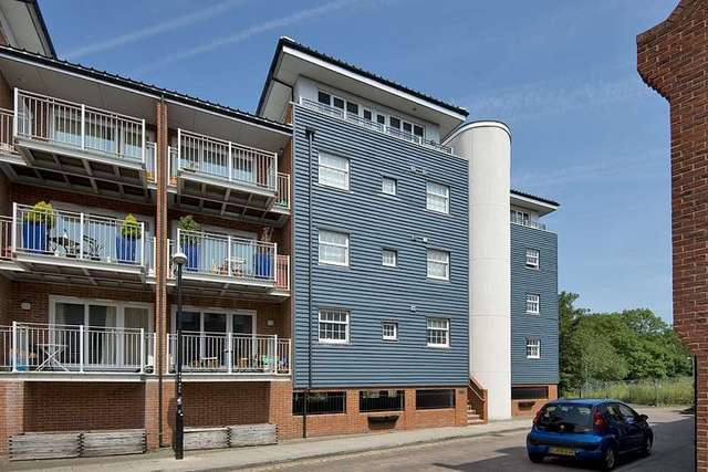  Image of 2 bedroom Flat to rent in Barton Mill Road Canterbury CT1 at Barton Mill  Canterbury, CT1 1GN