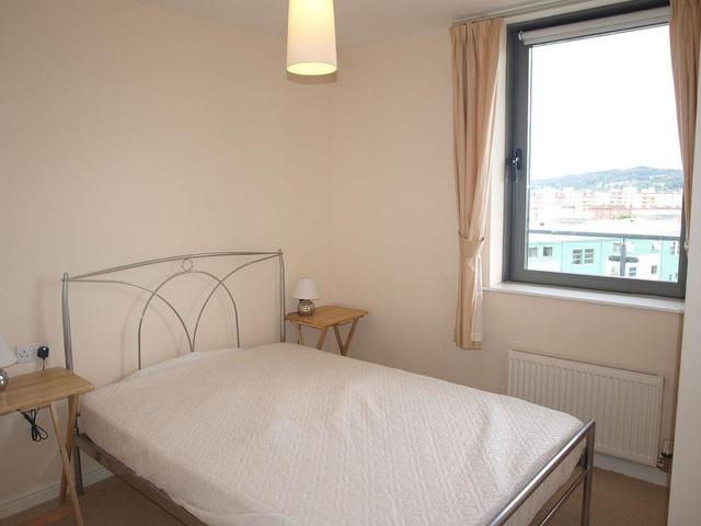  Image of 2 bedroom Flat to rent in Robertson Gait Edinburgh EH11 at Gorgie Edinburgh Edinburgh, EH11 1HJ