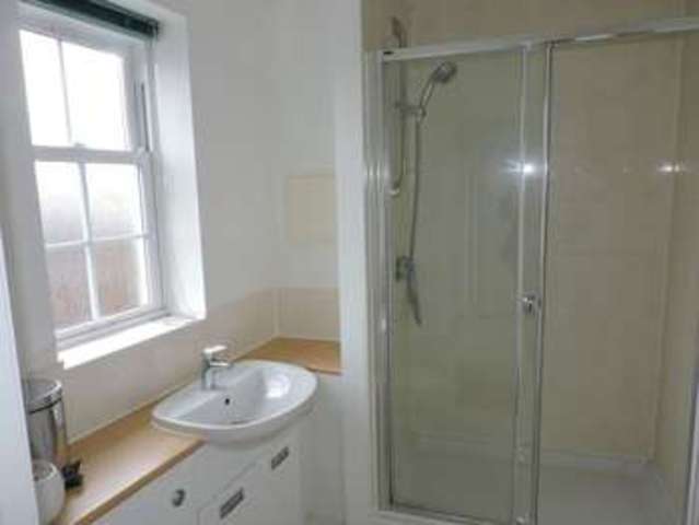  Image of 5 bedroom Terraced house for sale in Rockbourne Road Sherfield-on-Loddon Hook RG27 at Rockbourne Road Sherfield-On-Loddon Hook, RG27 0SR