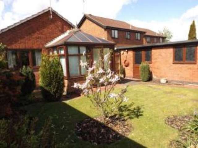  Image of 3 bedroom Bungalow for sale in Roehampton Drive Trowell Nottingham NG9 at Trowell Nottingham Stapleford, NG9 3QY